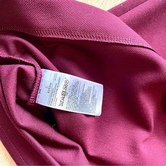 BR Red Mini Skirt US0 - Picture 2 of 7